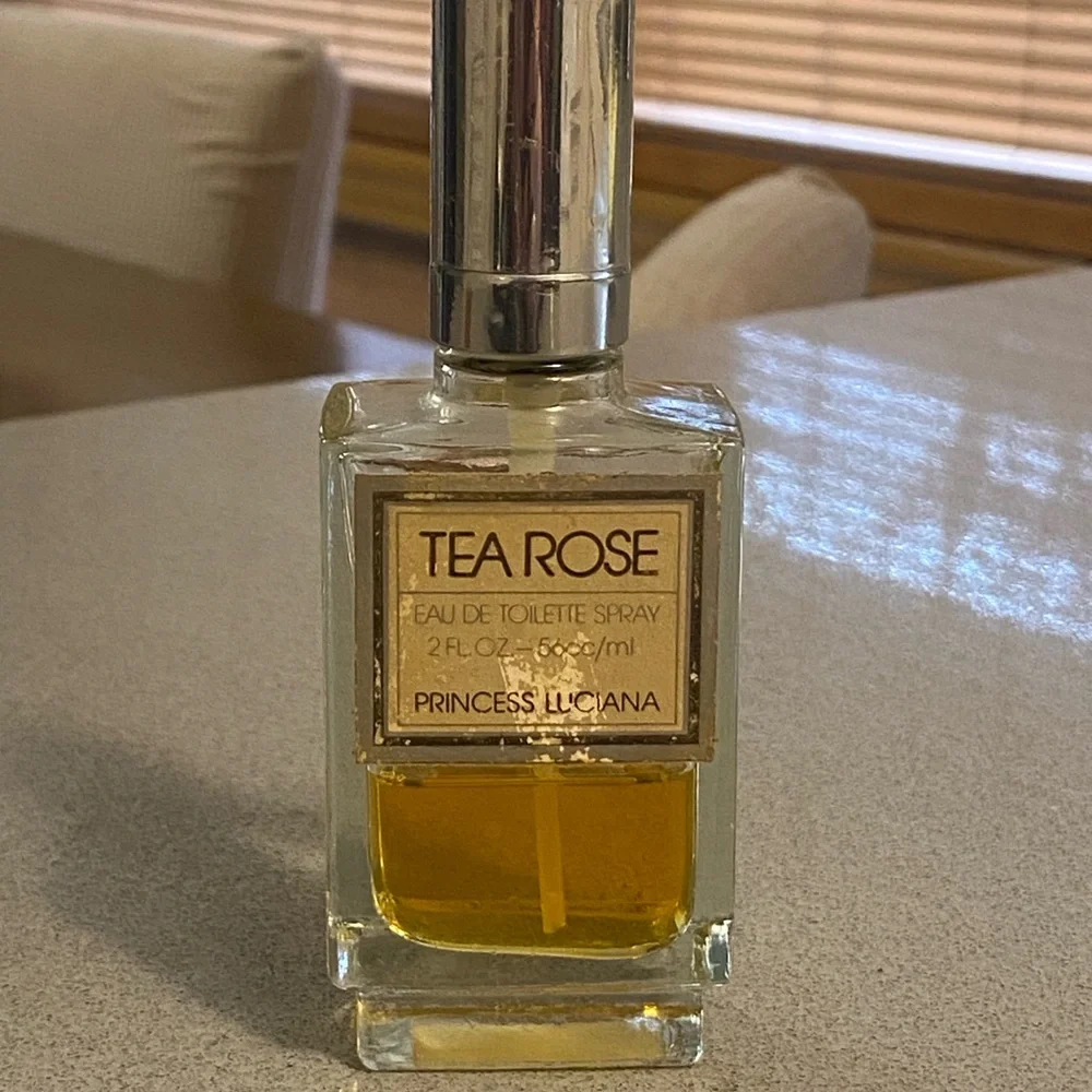 Tea Rose Eau de Toilette Spray - Yellow